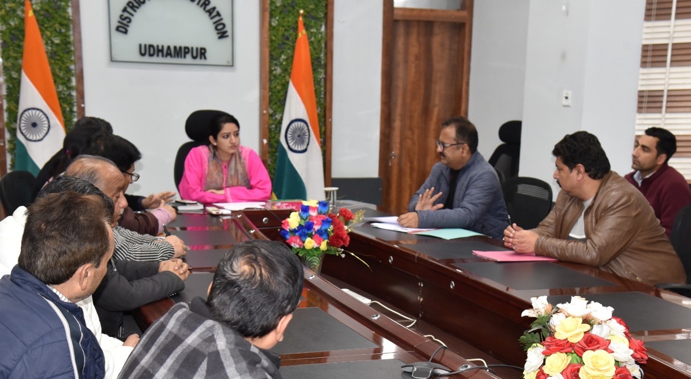 *DLAC meeting on safe food & healthy diets held in Udhampur*  _DC stresses on intensifying checking, awareness_  UDHAMPUR, FEBRUARY 02: Deputy Commissioner Udhampur, Saloni Rai today chaired a meeting of the District Level Advisory Committee (DLAC) on safe food and healthy diets in the Mini Conference Hall, DC Office Complex.  While chairing the meeting, the DC emphasized the need to generate maximum public awareness regarding food safety, hygiene and adulteration through sustained and district-wide outreach activities.   She directed the concerned departments to intensify market inspections across the district and enhance the collection of food samples by adopting scientific procedures.”Organize awareness programmes involving all stakeholders to educate people about the importance of safe food practices and maintaining a healthy diet’ the DC instructed officers. She further stressed strict enforcement of the Food Safety and Standards Act, 2006 and directed the Food Safety Department to intensify inspection of food establishments and initiate compounding proceedings against defaulters.